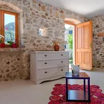 Kuce Hvar * Pitve