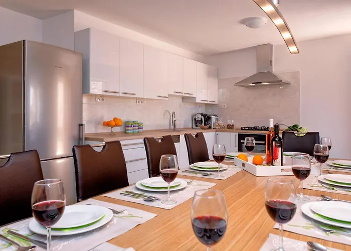 Kuce Hvar Villa Pitve