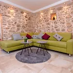 Kuce Hvar Villa *