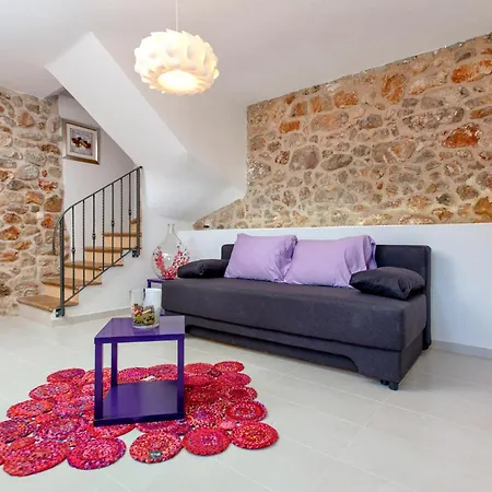 Kuce Hvar Vila Pitve